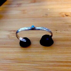 $49  Native American Southwest Estate Baby Cuff  Turquoise & Sterling